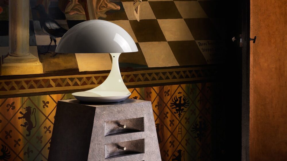 Cobra Table Lamp – Image 6